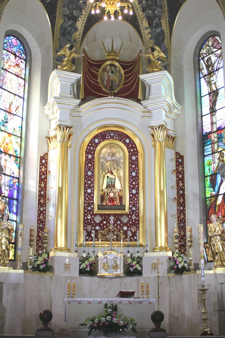 Figura Matki Bożej - Pieta Limanowska